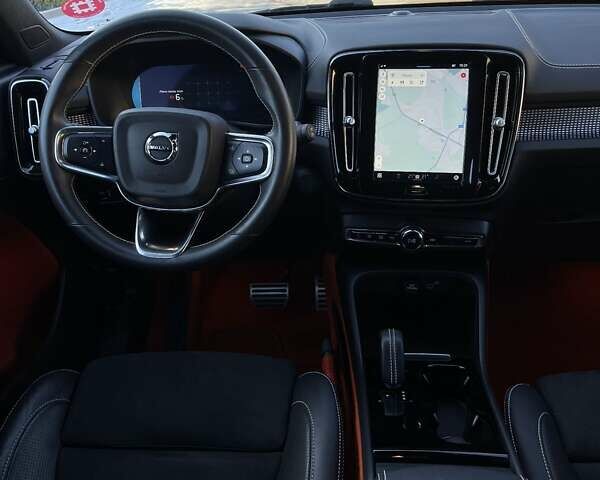 Черный Вольво XC40, объемом двигателя 0 л и пробегом 77 тыс. км за 28800 $, фото 33 на Automoto.ua