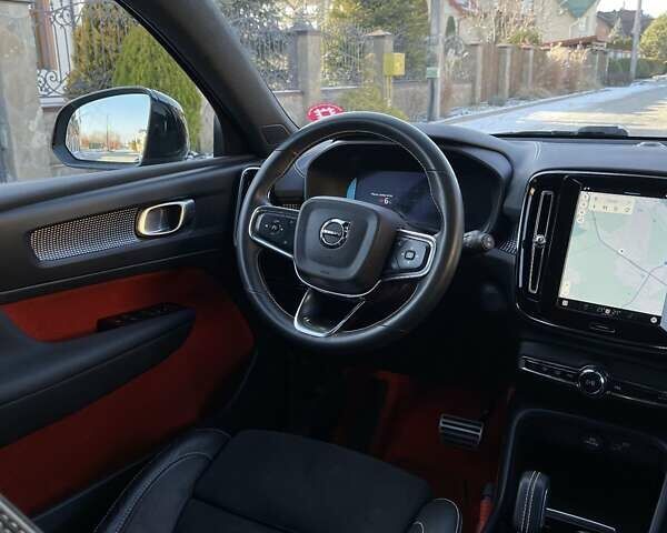 Черный Вольво XC40, объемом двигателя 0 л и пробегом 77 тыс. км за 28800 $, фото 35 на Automoto.ua