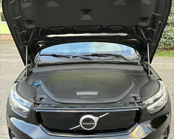 Черный Вольво XC40, объемом двигателя 0 л и пробегом 138 тыс. км за 25600 $, фото 12 на Automoto.ua