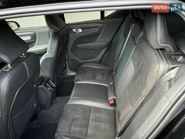 Черный Вольво XC40, объемом двигателя 0 л и пробегом 136 тыс. км за 24900 $, фото 21 на Automoto.ua