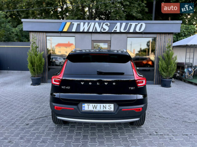 Черный Вольво XC40, объемом двигателя 2 л и пробегом 17 тыс. км за 21900 $, фото 20 на Automoto.ua