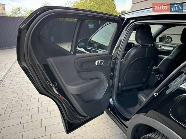 Черный Вольво XC40, объемом двигателя 0 л и пробегом 136 тыс. км за 25000 $, фото 18 на Automoto.ua