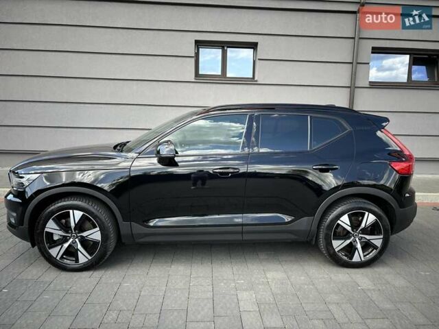Черный Вольво XC40, объемом двигателя 0 л и пробегом 136 тыс. км за 24900 $, фото 2 на Automoto.ua