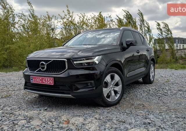 Черный Вольво XC40, объемом двигателя 1.97 л и пробегом 233 тыс. км за 26100 $, фото 2 на Automoto.ua