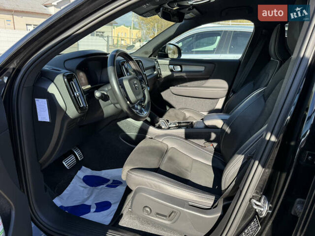 Черный Вольво XC40, объемом двигателя 0 л и пробегом 140 тыс. км за 24300 $, фото 69 на Automoto.ua