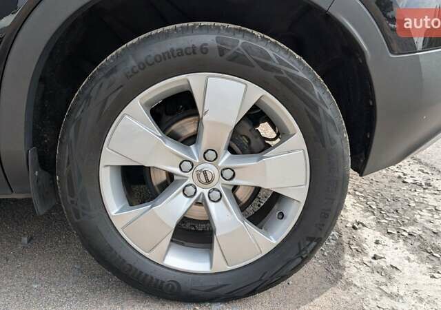 Черный Вольво XC40, объемом двигателя 1.97 л и пробегом 233 тыс. км за 26100 $, фото 15 на Automoto.ua