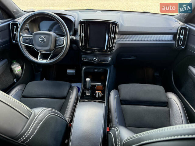 Черный Вольво XC40, объемом двигателя 0 л и пробегом 140 тыс. км за 24300 $, фото 56 на Automoto.ua