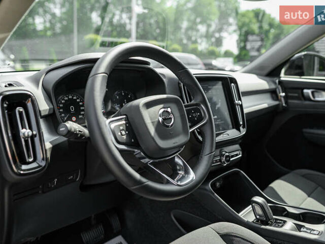 Черный Вольво XC40, объемом двигателя 1.97 л и пробегом 235 тыс. км за 24990 $, фото 10 на Automoto.ua