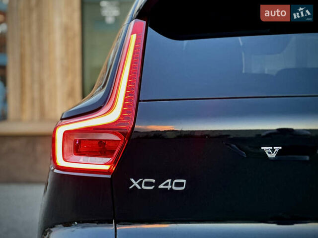 Черный Вольво XC40, объемом двигателя 1.97 л и пробегом 143 тыс. км за 18999 $, фото 13 на Automoto.ua