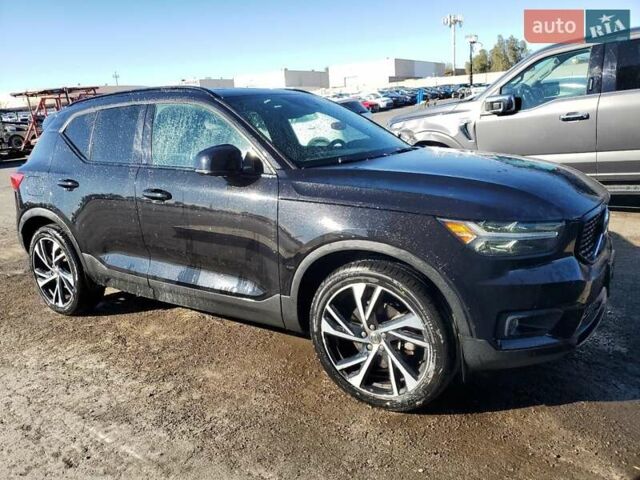 Черный Вольво XC40, объемом двигателя 1.97 л и пробегом 110 тыс. км за 7000 $, фото 3 на Automoto.ua