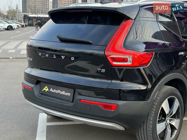 Чорний Вольво XC40, об'ємом двигуна 1.97 л та пробігом 73 тис. км за 24750 $, фото 10 на Automoto.ua