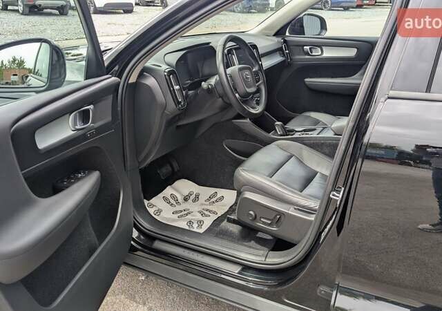 Черный Вольво XC40, объемом двигателя 1.97 л и пробегом 233 тыс. км за 26100 $, фото 24 на Automoto.ua