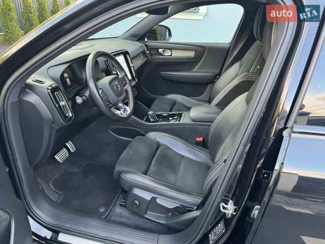 Черный Вольво XC40, объемом двигателя 0 л и пробегом 73 тыс. км за 26500 $, фото 31 на Automoto.ua
