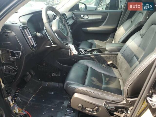 Чорний Вольво XC40, об'ємом двигуна 1.97 л та пробігом 117 тис. км за 7900 $, фото 6 на Automoto.ua