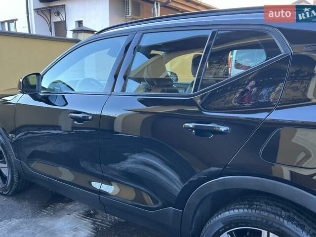 Черный Вольво XC40, объемом двигателя 0 л и пробегом 99 тыс. км за 25950 $, фото 35 на Automoto.ua
