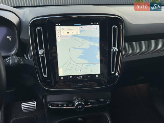 Черный Вольво XC40, объемом двигателя 0 л и пробегом 73 тыс. км за 26500 $, фото 41 на Automoto.ua