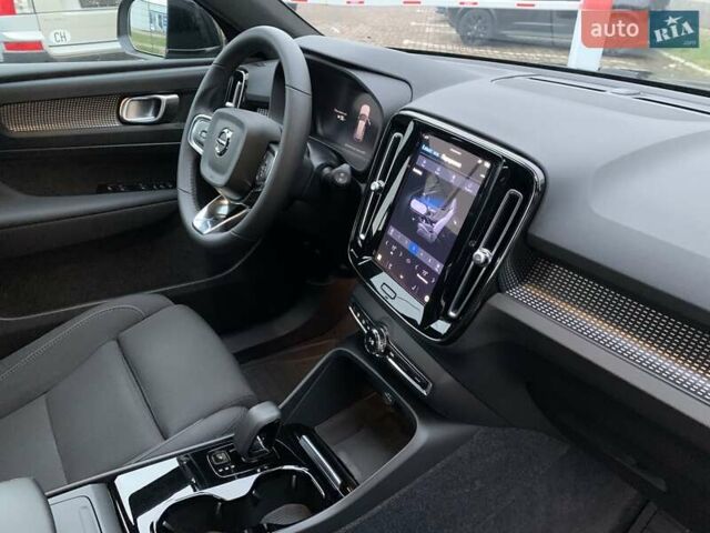 Черный Вольво XC40, объемом двигателя 0 л и пробегом 169 тыс. км за 22999 $, фото 29 на Automoto.ua