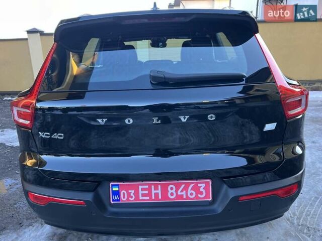 Черный Вольво XC40, объемом двигателя 0 л и пробегом 99 тыс. км за 25950 $, фото 7 на Automoto.ua