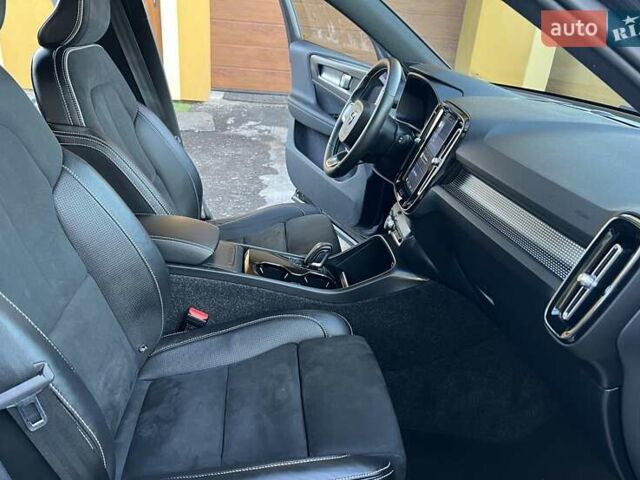 Черный Вольво XC40, объемом двигателя 0 л и пробегом 99 тыс. км за 25950 $, фото 60 на Automoto.ua