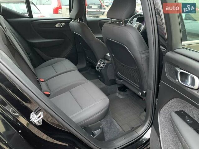 Черный Вольво XC40, объемом двигателя 0 л и пробегом 169 тыс. км за 22999 $, фото 27 на Automoto.ua