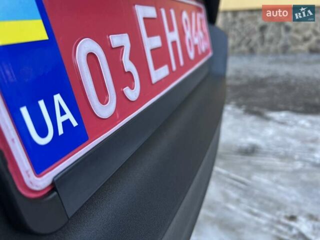 Черный Вольво XC40, объемом двигателя 0 л и пробегом 99 тыс. км за 25950 $, фото 29 на Automoto.ua