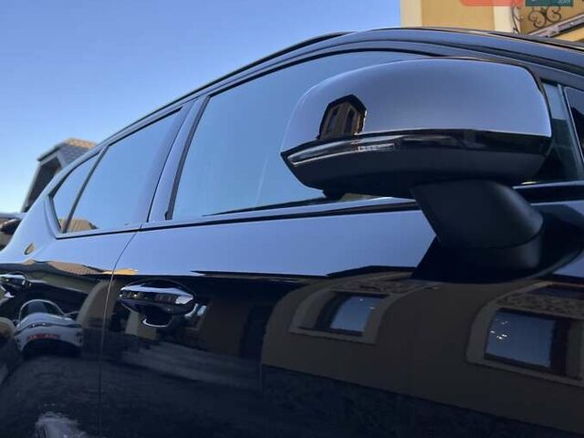 Черный Вольво XC40, объемом двигателя 0 л и пробегом 99 тыс. км за 25950 $, фото 25 на Automoto.ua