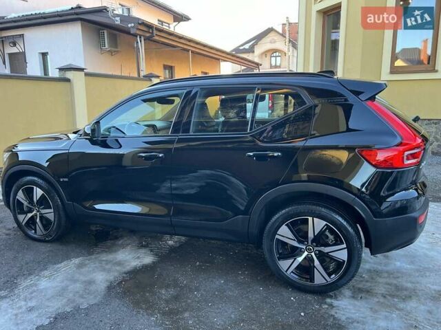 Черный Вольво XC40, объемом двигателя 0 л и пробегом 99 тыс. км за 25950 $, фото 4 на Automoto.ua
