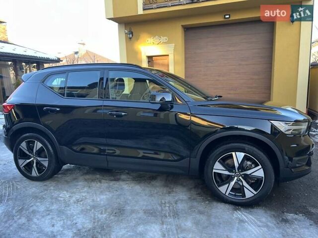 Черный Вольво XC40, объемом двигателя 0 л и пробегом 99 тыс. км за 25950 $, фото 9 на Automoto.ua