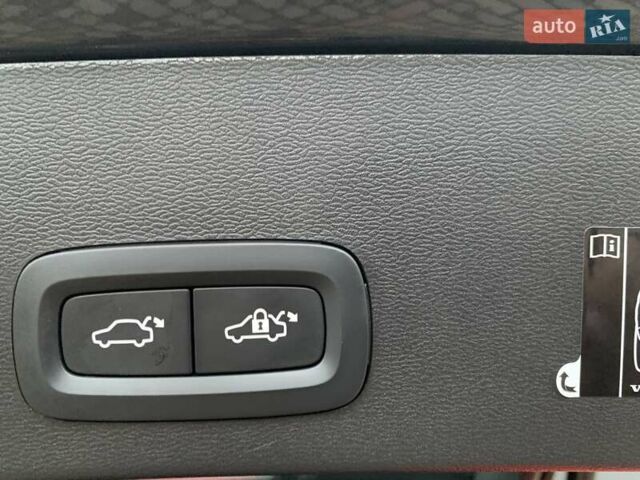 Черный Вольво XC40, объемом двигателя 0 л и пробегом 169 тыс. км за 22999 $, фото 34 на Automoto.ua