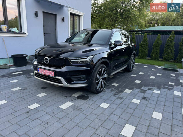 Черный Вольво XC40, объемом двигателя 0 л и пробегом 73 тыс. км за 26500 $, фото 15 на Automoto.ua