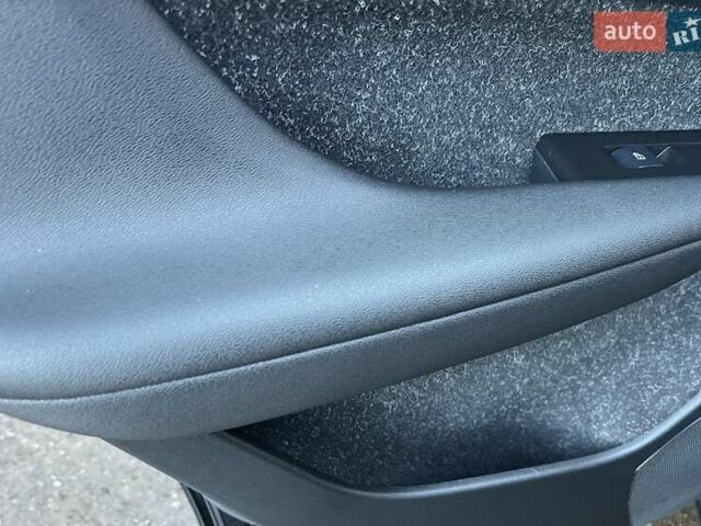 Черный Вольво XC40, объемом двигателя 0 л и пробегом 99 тыс. км за 25950 $, фото 89 на Automoto.ua