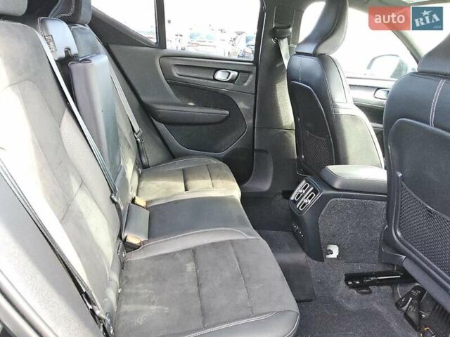 Черный Вольво XC40, объемом двигателя 0 л и пробегом 53 тыс. км за 8200 $, фото 9 на Automoto.ua