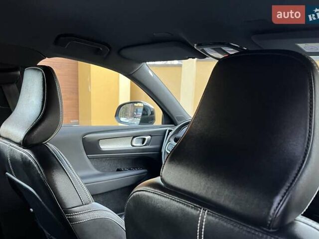 Черный Вольво XC40, объемом двигателя 0 л и пробегом 99 тыс. км за 25950 $, фото 118 на Automoto.ua
