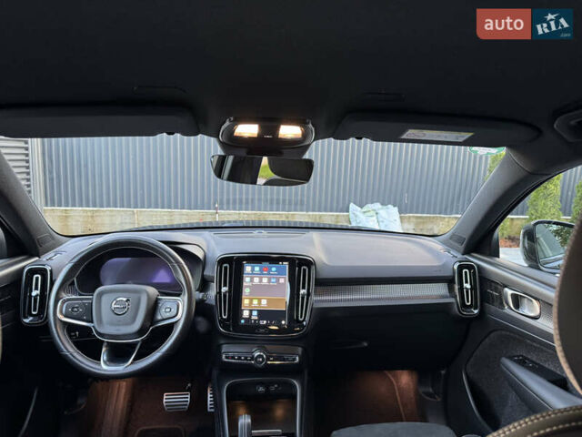 Черный Вольво XC40, объемом двигателя 0 л и пробегом 73 тыс. км за 26500 $, фото 64 на Automoto.ua