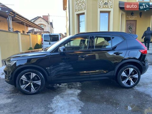 Черный Вольво XC40, объемом двигателя 0 л и пробегом 99 тыс. км за 25950 $, фото 2 на Automoto.ua