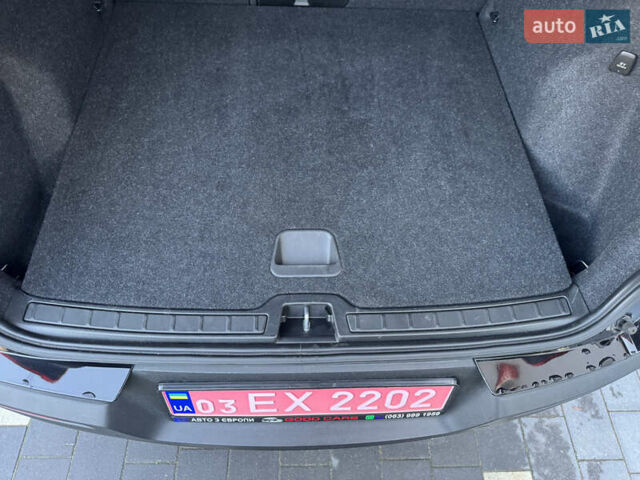 Черный Вольво XC40, объемом двигателя 0 л и пробегом 73 тыс. км за 26500 $, фото 74 на Automoto.ua