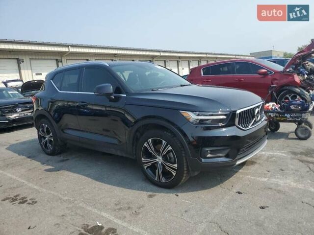Чорний Вольво XC40, об'ємом двигуна 1.97 л та пробігом 117 тис. км за 7900 $, фото 3 на Automoto.ua