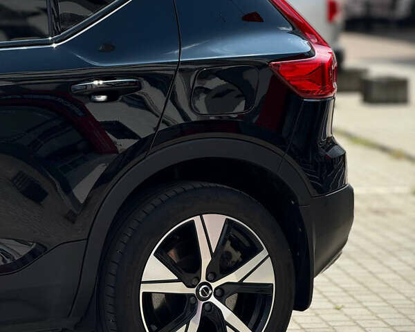 Чорний Вольво XC40, об'ємом двигуна 0 л та пробігом 84 тис. км за 25000 $, фото 10 на Automoto.ua
