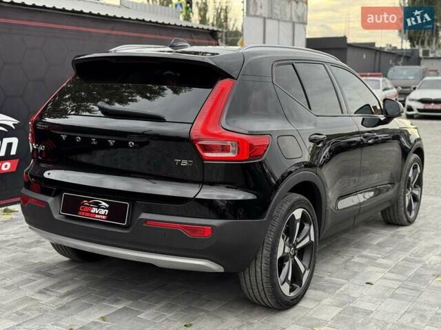 Черный Вольво XC40, объемом двигателя 1.97 л и пробегом 44 тыс. км за 25900 $, фото 8 на Automoto.ua