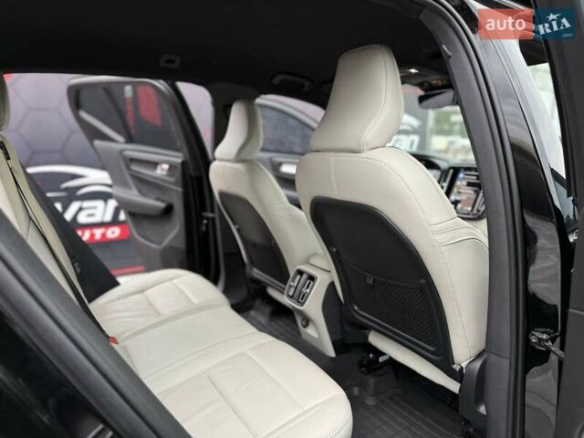 Черный Вольво XC40, объемом двигателя 1.97 л и пробегом 44 тыс. км за 25900 $, фото 23 на Automoto.ua