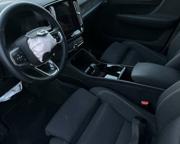 Чорний Вольво XC40, об'ємом двигуна 0 л та пробігом 58 тис. км за 18700 $, фото 18 на Automoto.ua