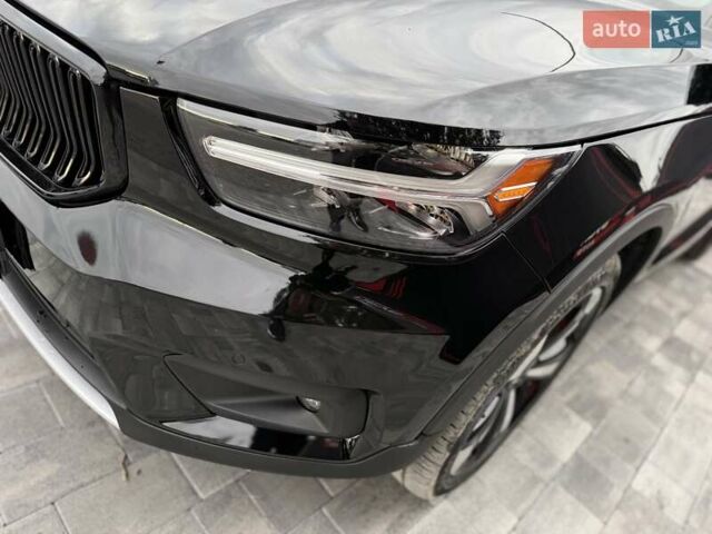 Черный Вольво XC40, объемом двигателя 1.97 л и пробегом 44 тыс. км за 25900 $, фото 7 на Automoto.ua