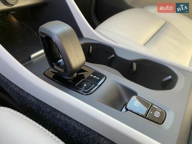 Вольво XC40 2022 в Одессе на Automoto.ua Черный Вольво XC40, объемом двигателя 1.97 л и пробегом 18 тыс. км за 34900 $, фото 24 на Automoto.ua