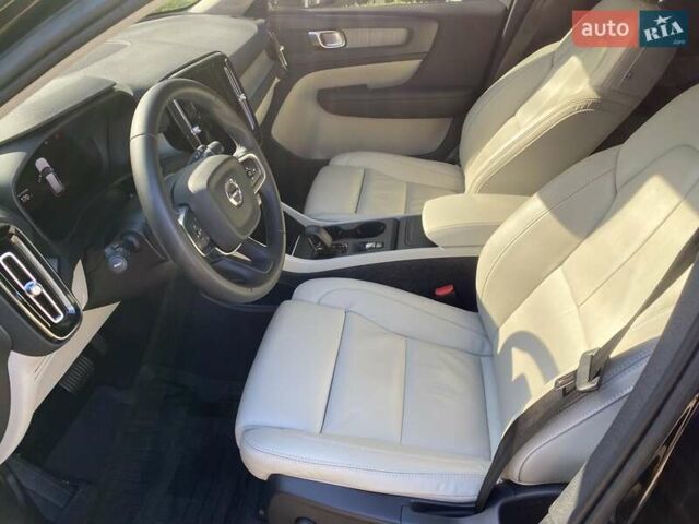 Вольво XC40 2022 в Одессе на Automoto.ua Черный Вольво XC40, объемом двигателя 1.97 л и пробегом 18 тыс. км за 34900 $, фото 13 на Automoto.ua