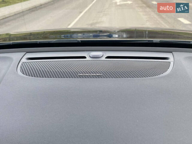 Черный Вольво XC40, объемом двигателя 1.48 л и пробегом 89 тыс. км за 35000 $, фото 42 на Automoto.ua