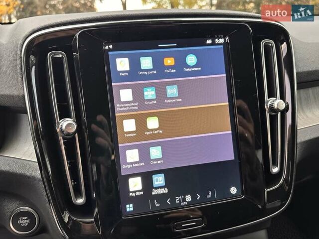 Черный Вольво XC40, объемом двигателя 1.97 л и пробегом 15 тыс. км за 28500 $, фото 22 на Automoto.ua