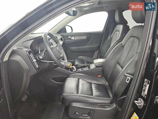 Чорний Вольво XC40, об'ємом двигуна 1.97 л та пробігом 116 тис. км за 10100 $, фото 6 на Automoto.ua