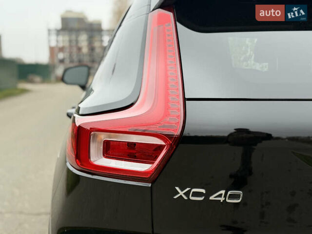 Черный Вольво XC40, объемом двигателя 0 л и пробегом 28 тыс. км за 27500 $, фото 40 на Automoto.ua