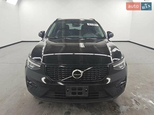 Чорний Вольво XC40, об'ємом двигуна 1.97 л та пробігом 116 тис. км за 10100 $, фото 4 на Automoto.ua