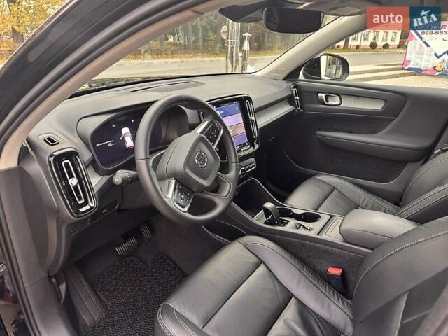 Черный Вольво XC40, объемом двигателя 1.97 л и пробегом 15 тыс. км за 28500 $, фото 12 на Automoto.ua